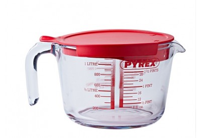 Pyrex Classic Measuring Jug with Lid (1 litre / 1.5 pints)